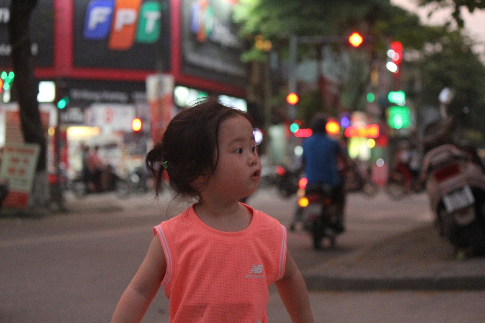 Exploring Hue: First Impressions and Nighttime Adventures