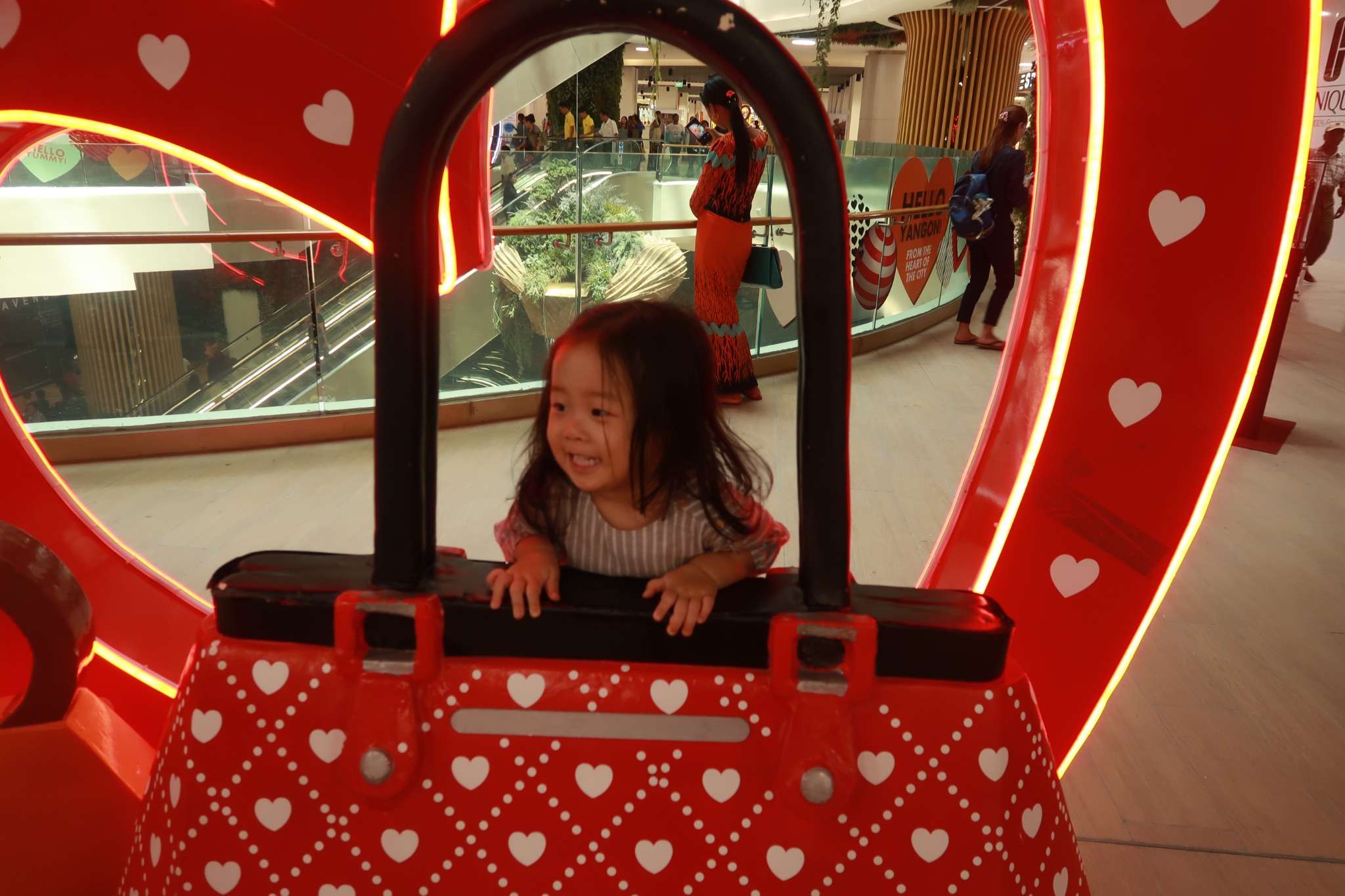 Day 26: Exploring Yangon: Markets, Malls, and Tips