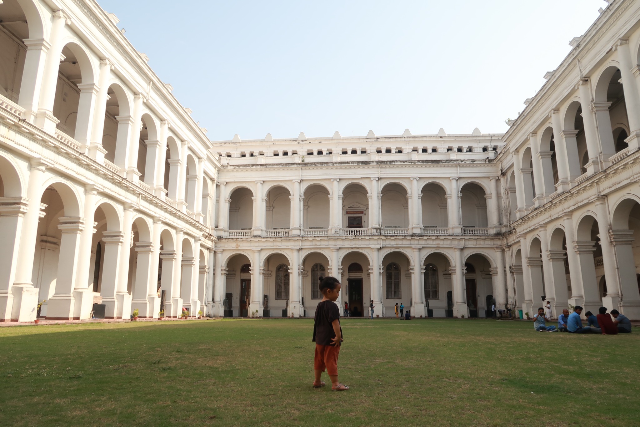 Day 32: SIM Cards, Museums, and Local Tips in Kolkata