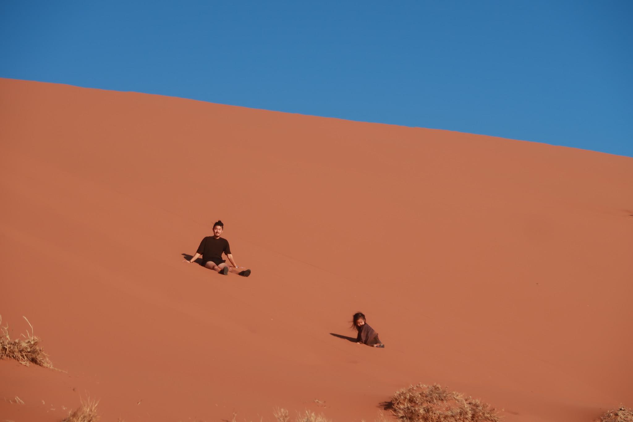 Day 81: Dune 45 with a Baby: Sunset Adventur in Sesriem